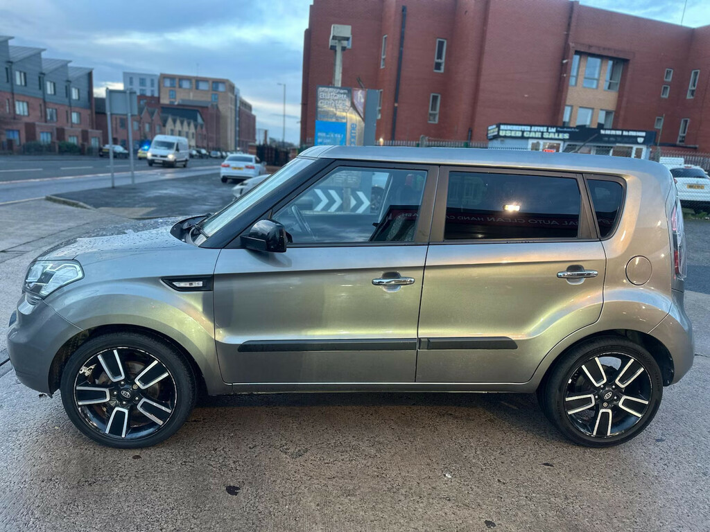 Kia Soul 1.6 Crdi Tempest Euro 4 Hatchback Silver #3