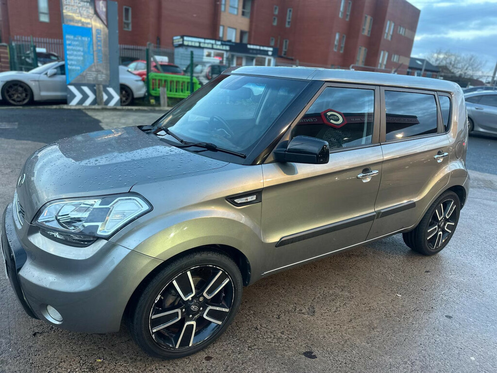 Kia Soul 1.6 Crdi Tempest Euro 4 Hatchback Silver