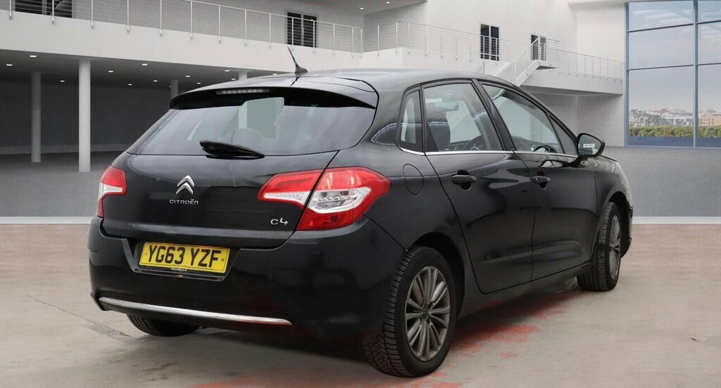 Citroen C4 1.6 Hdi Vtr Hatchback YG63YZF Black #4