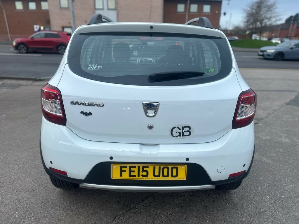 Dacia Sandero Stepway 1.5 Dci Laureate Hatchback AV61MKZ White #6