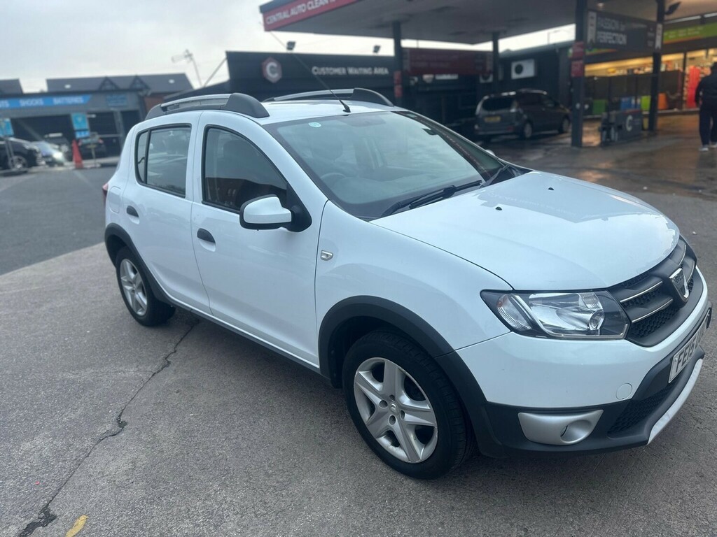 Dacia Sandero Stepway 1.5 Dci Laureate Hatchback AV61MKZ White #4