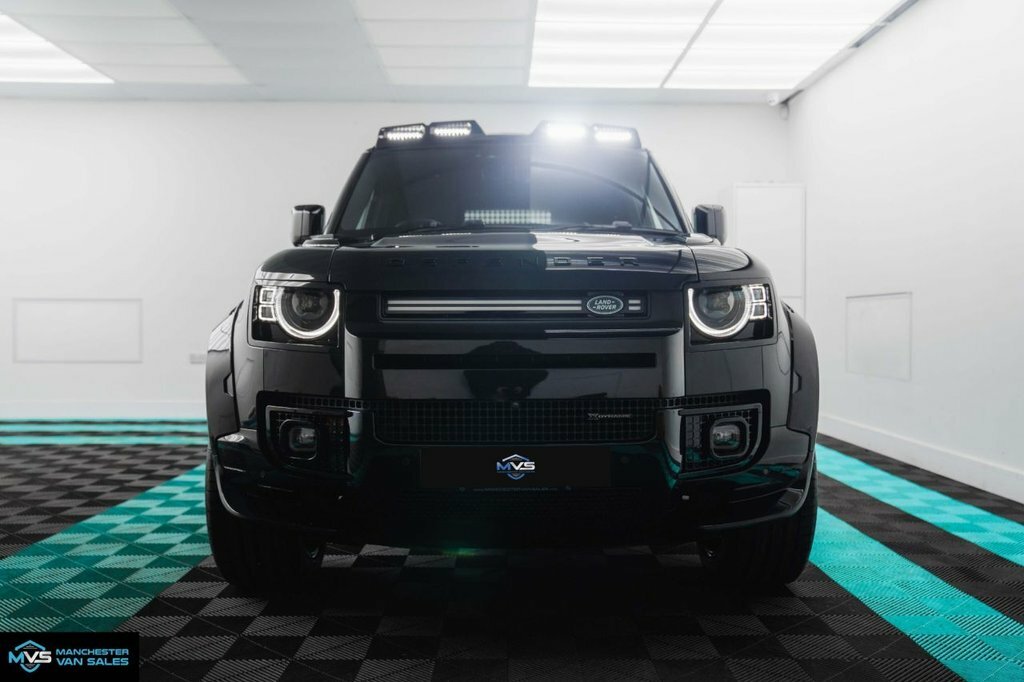 Land Rover Defender 110 3L X-dynamic Hse CU24ZNH Grey #2