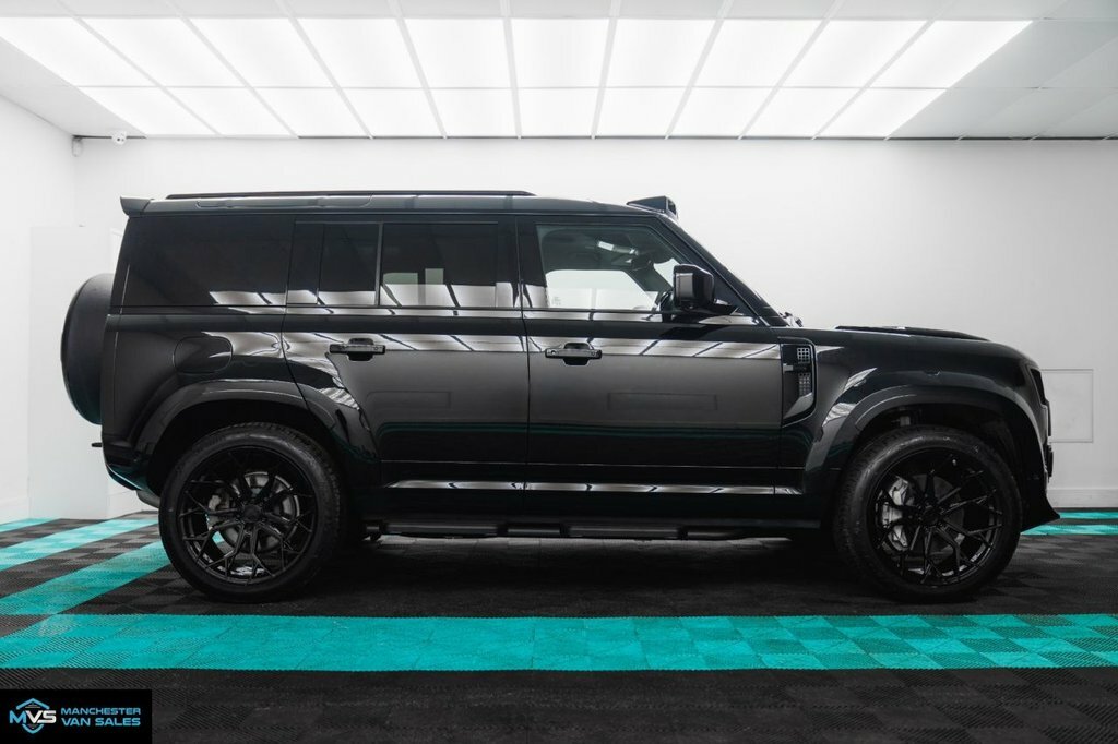 Land Rover Defender 3L X-dynamic Hse CV74WHR Black #5