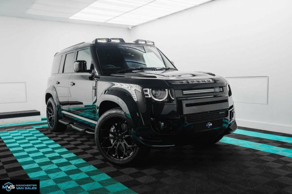 Land Rover Defender 3L X-dynamic Hse Black