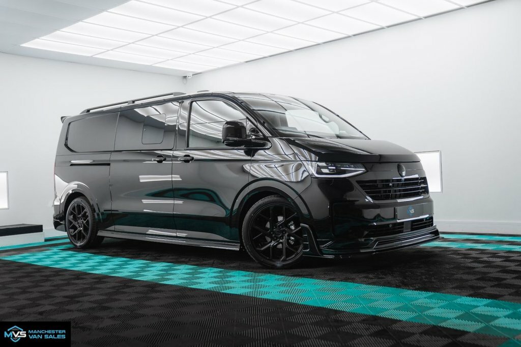 Volkswagen Transporter Combi Black #2