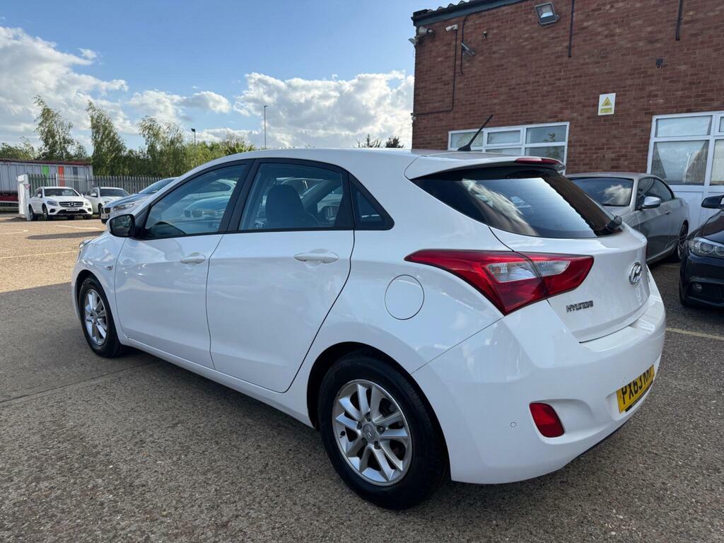 Hyundai I30 1.6 Crdi Active Euro 5 PX63KKF White #5
