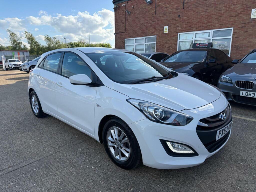 Hyundai I30 1.6 Crdi Active Euro 5 PX63KKF White