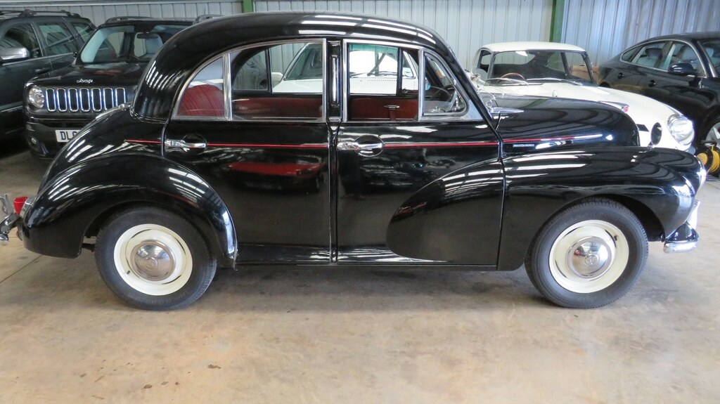 Morris Minor 4dr Saloon Black #3