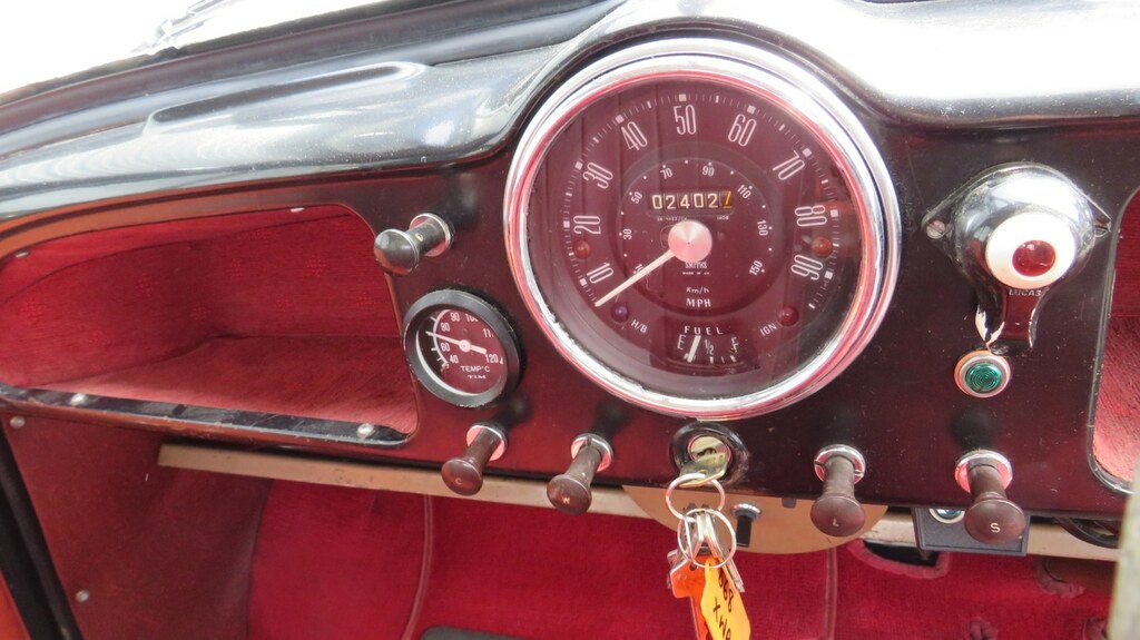 Morris Minor 4dr Saloon Black #6