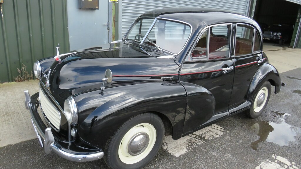 Morris Minor 4dr Saloon Black