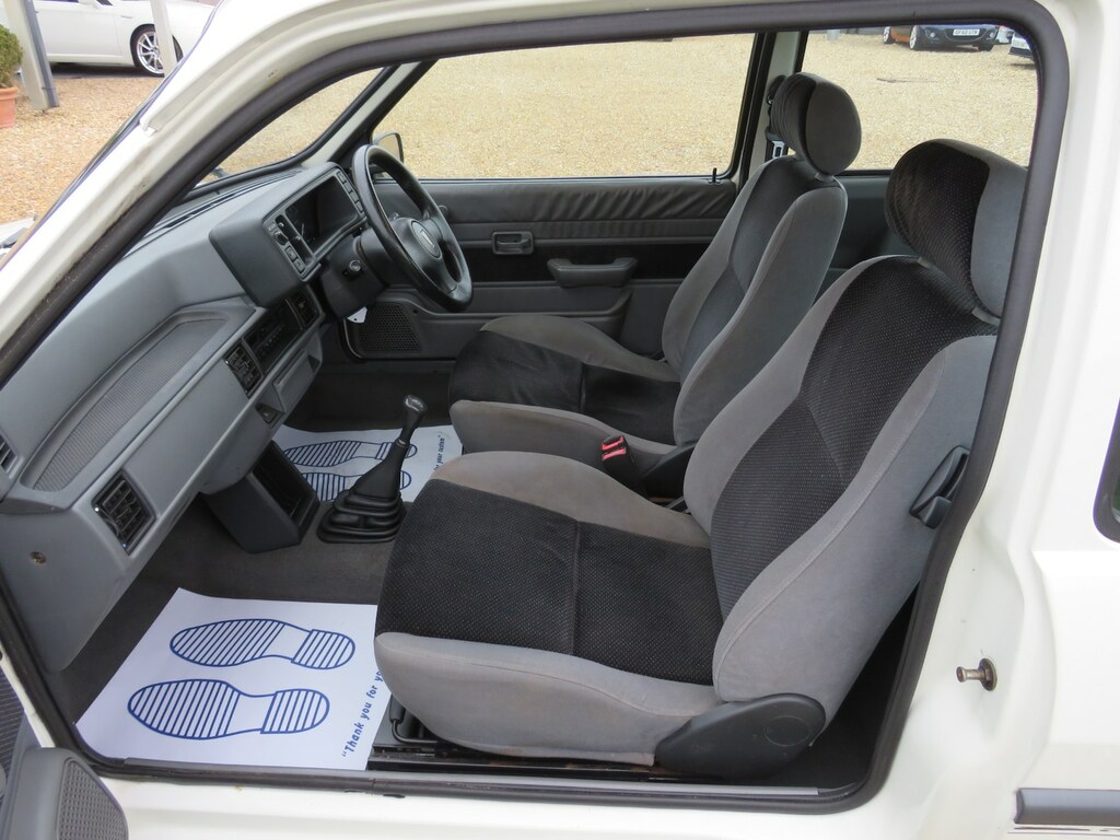 Rover 100 1.5 115 D Sd White #21