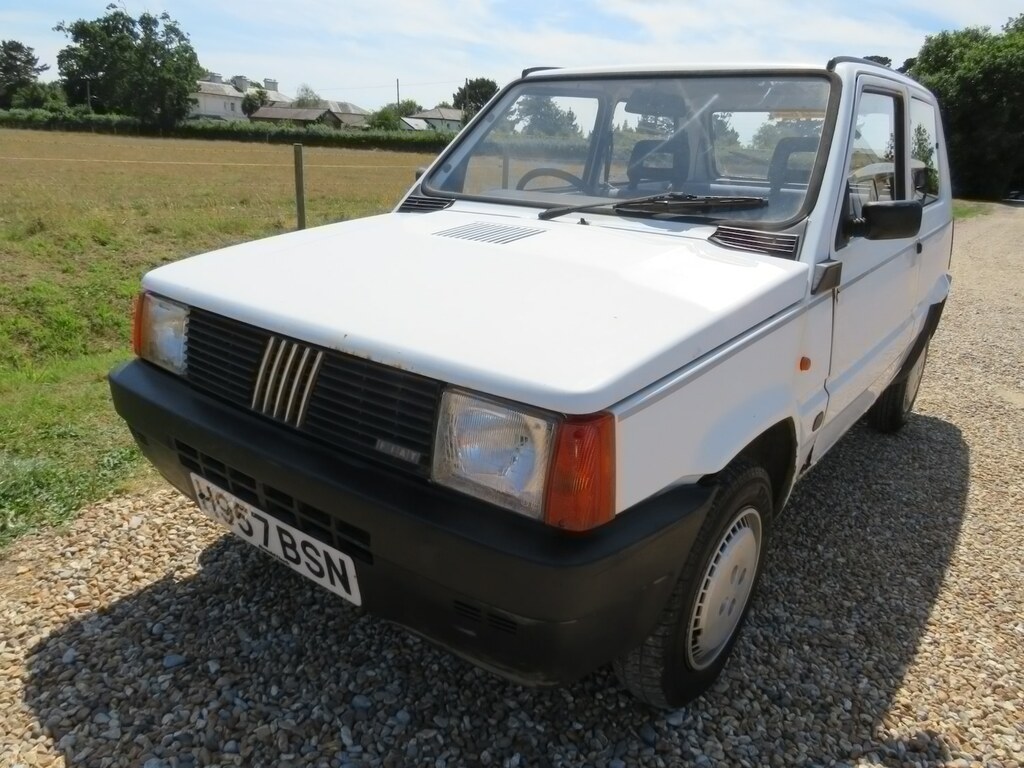 Fiat Panda Dance Priced To Clear White