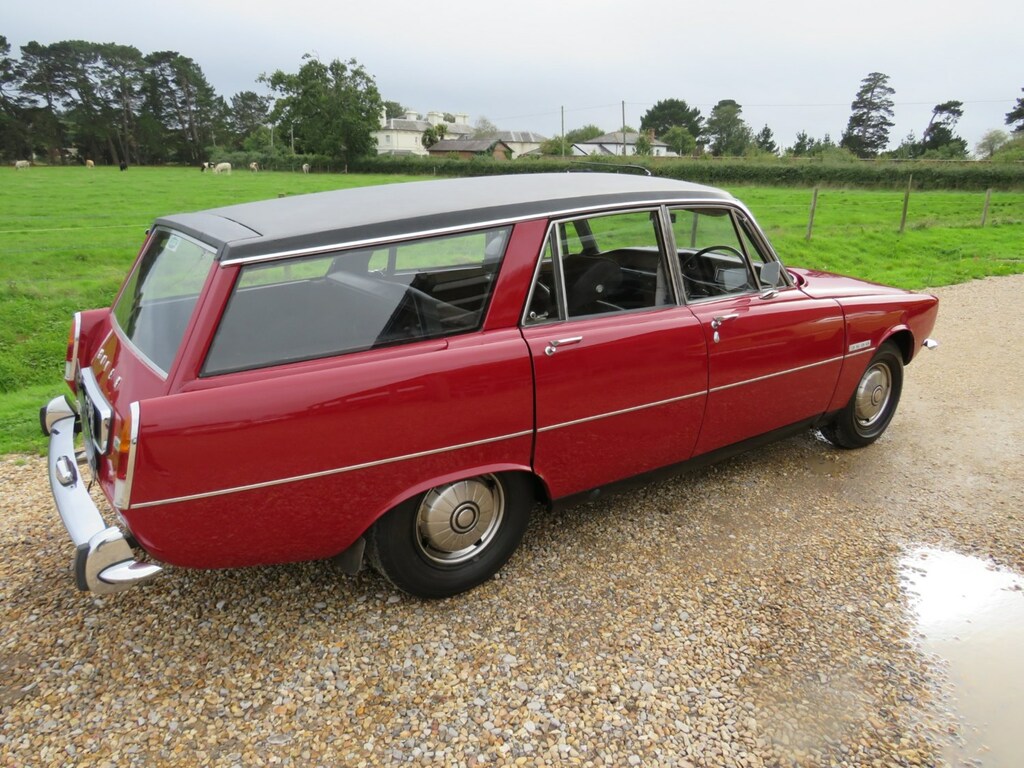 Rover P6 3500 Estoura Estate ABW601G Red #4