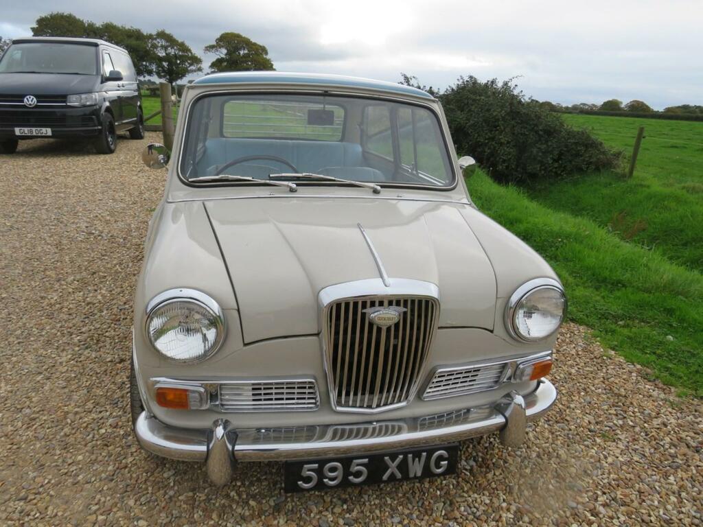 Wolseley All Models Mark One Saloon #4
