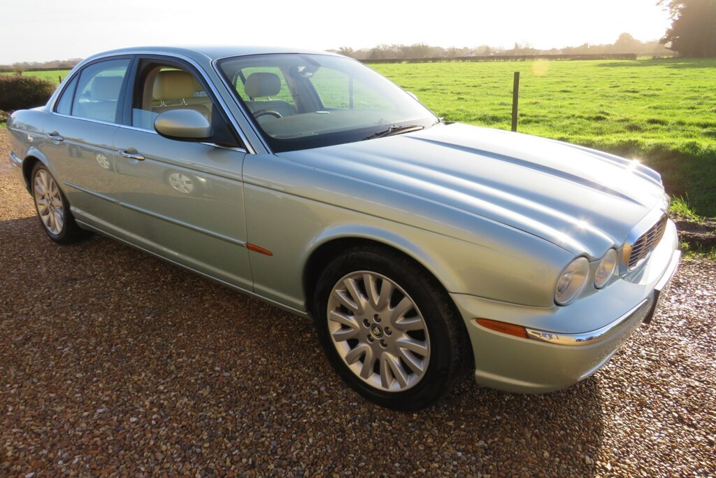 Jaguar XJ Xj6 3.0 V6 Se Silver