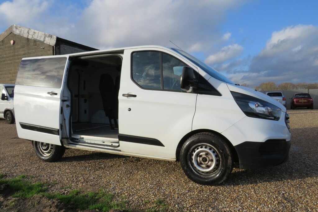 Ford Transit Custom 2.0 Tdci 105Ps Low Roof No Vat White