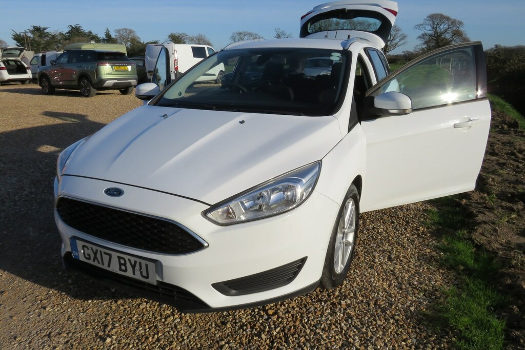 Ford Focus 1.5 Tdci 120 Style GX17BYU White #4