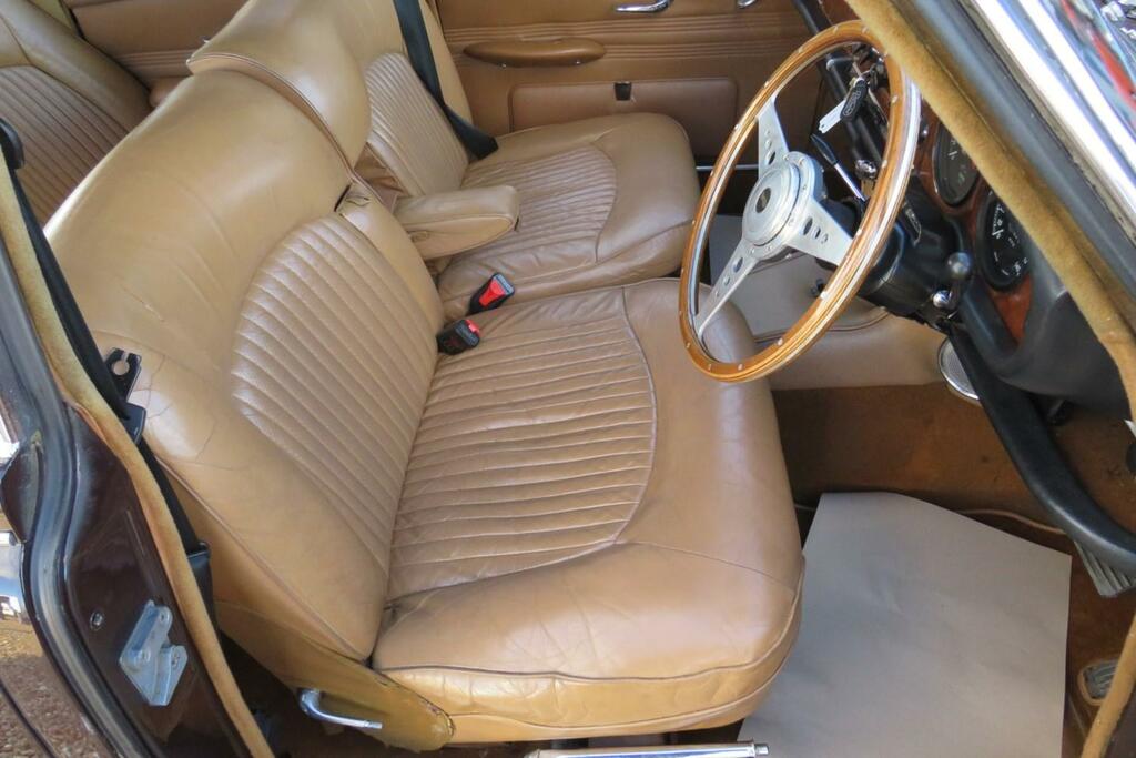 Daimler Sovereign Automatic KEY698G Brown #3