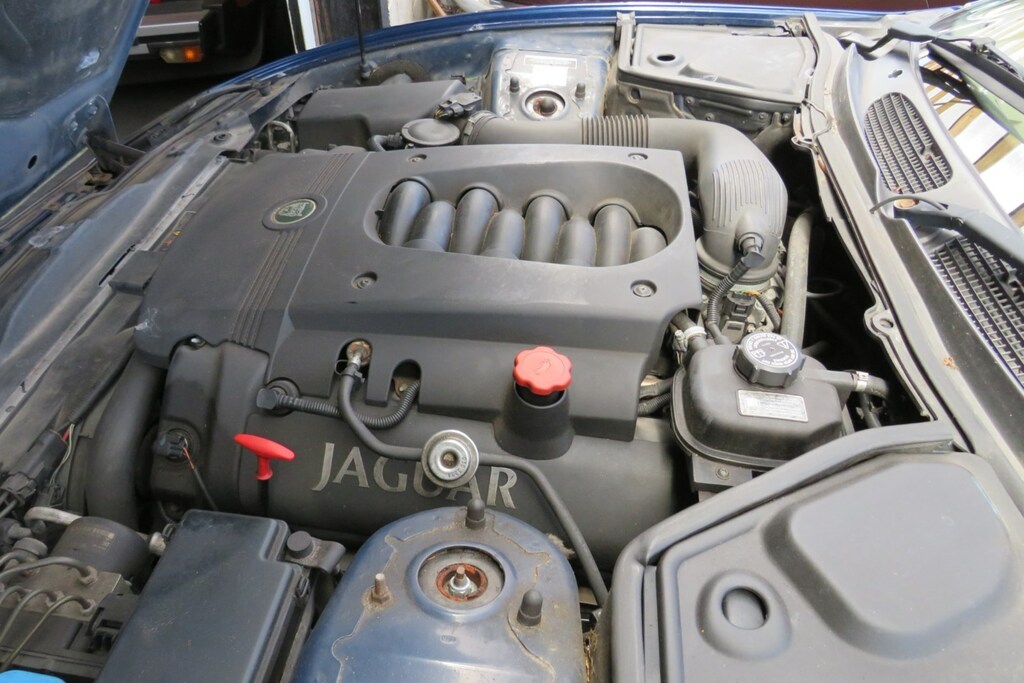 Jaguar XK8 4.2 2dr Auto Blue #8