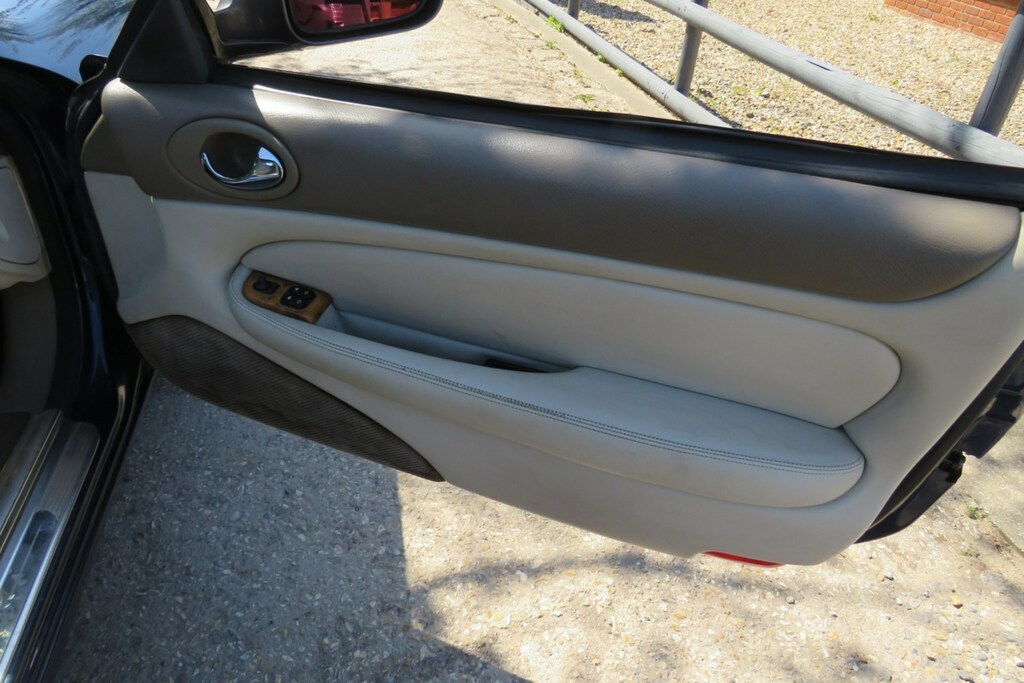 Jaguar XK8 4.2 2dr Auto Blue #26