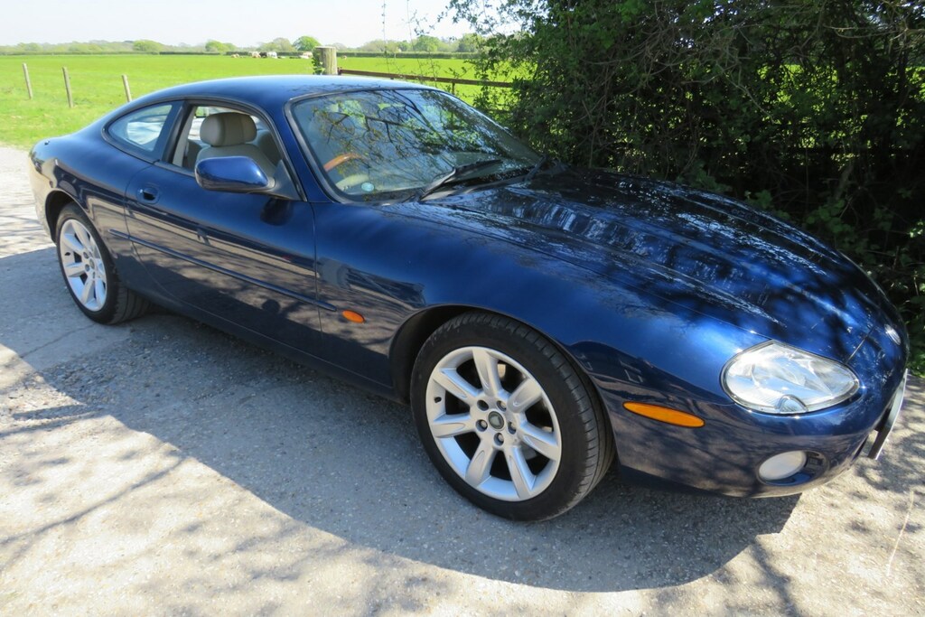 Jaguar XK8 4.2 2dr Auto Blue #24