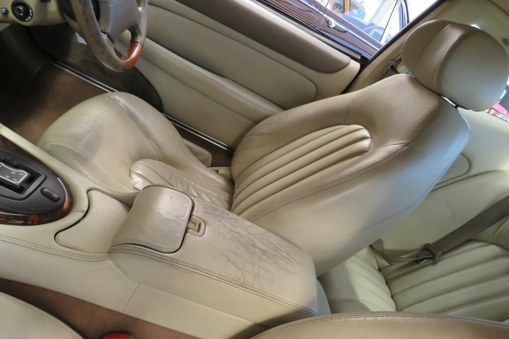 Jaguar XK8 4.2 2dr Auto Blue #31