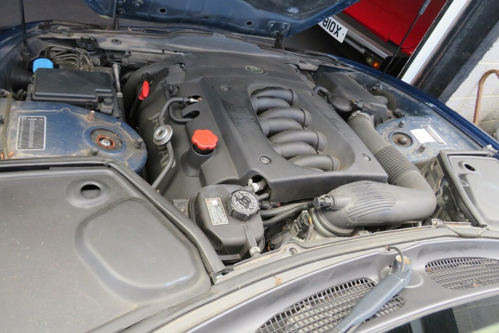 Jaguar XK8 4.2 2dr Auto Blue #34