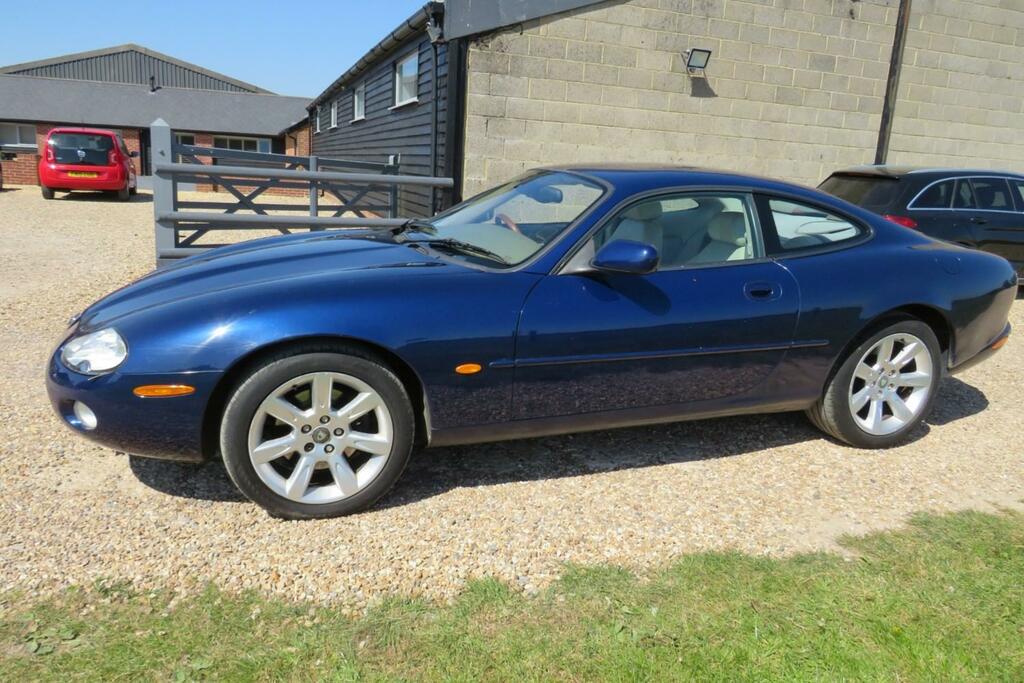 Jaguar XK8 4.2 2dr Auto Blue #15