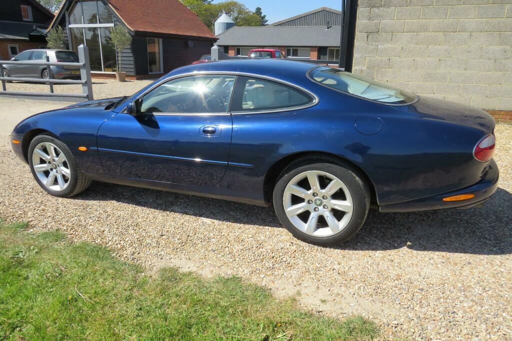 Jaguar XK8 4.2 2dr Auto Blue #13