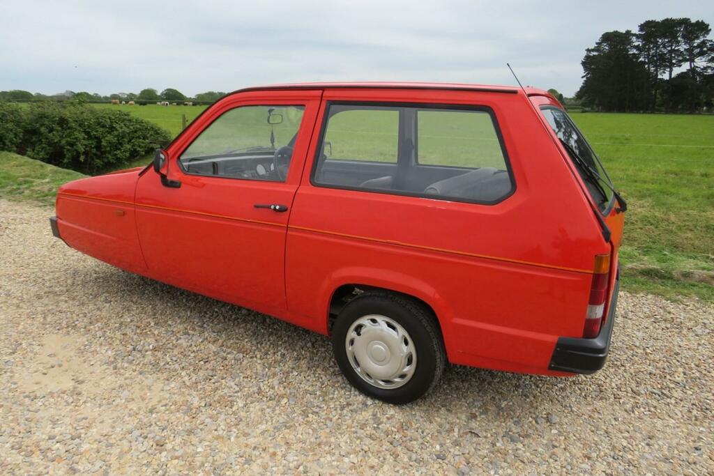 Reliant Robin LX N976GWT Red #3