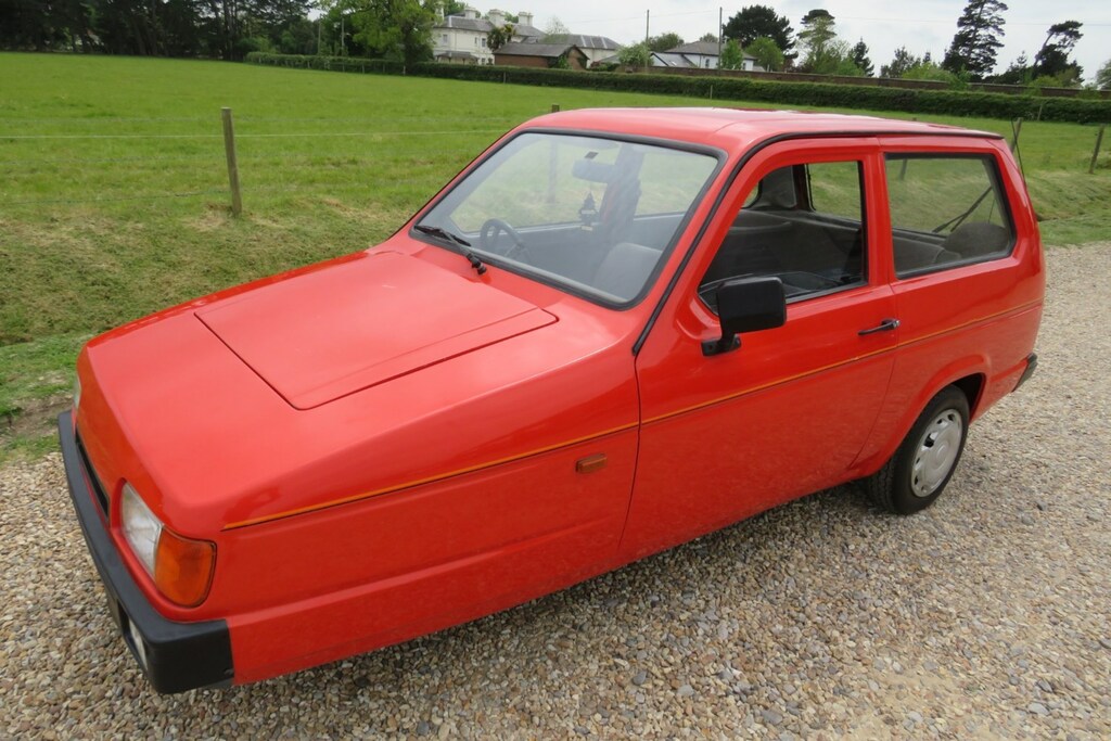 Reliant Robin LX N976GWT Red #6