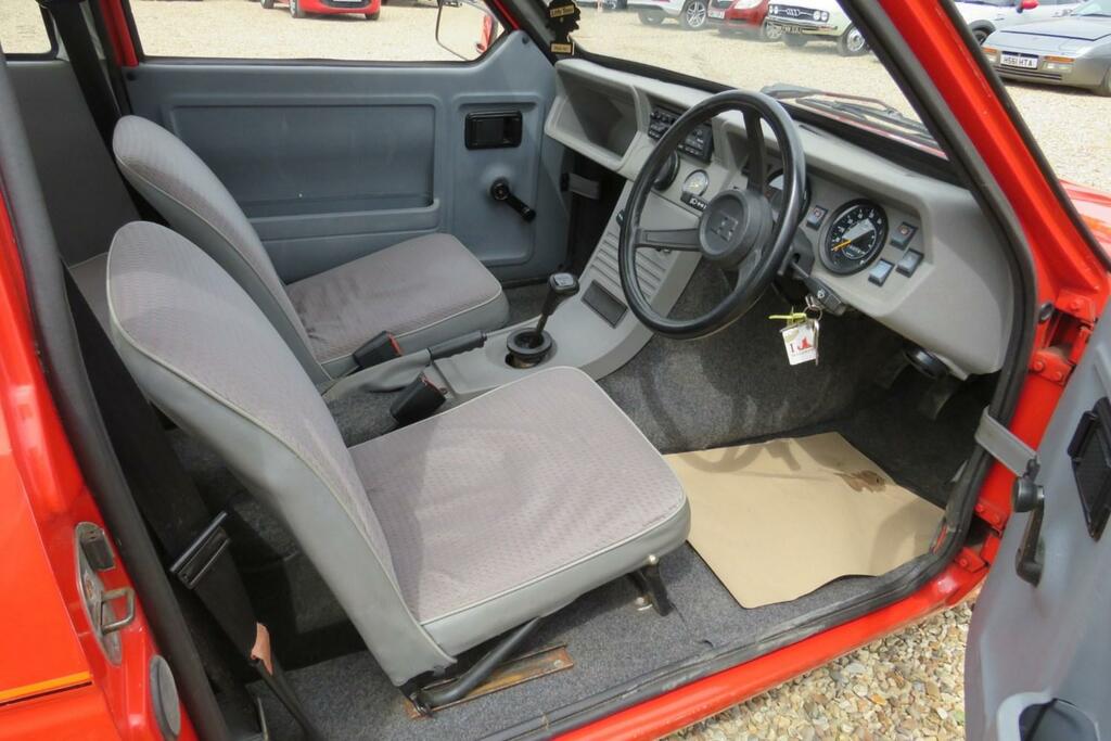 Reliant Robin LX N976GWT Red #4