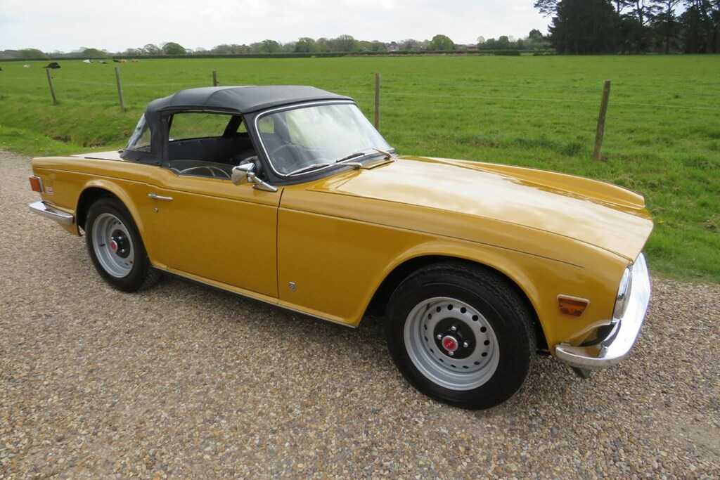 Triumph TR6 With Overdrive TTU794H Yellow #2