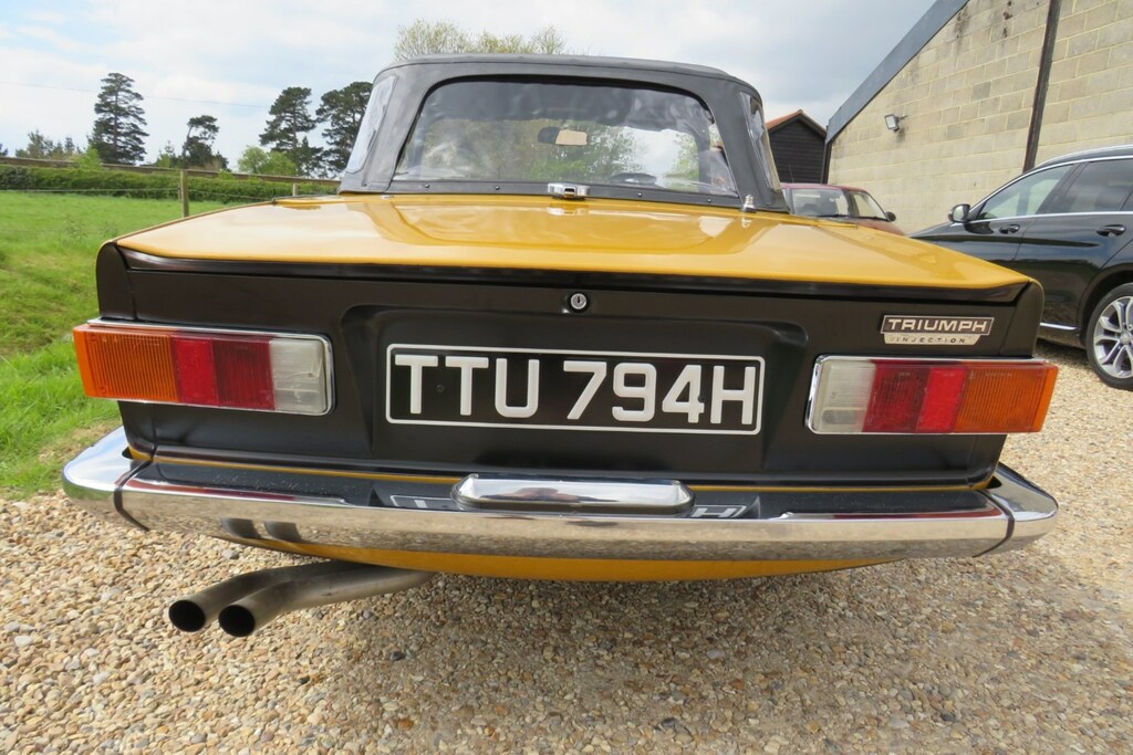 Triumph TR6 With Overdrive TTU794H Yellow #4