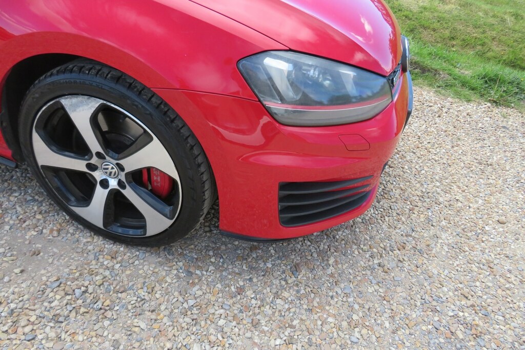 Volkswagen Golf 2.0 Tsi Gti Performance Pack GK63XRA Red #3