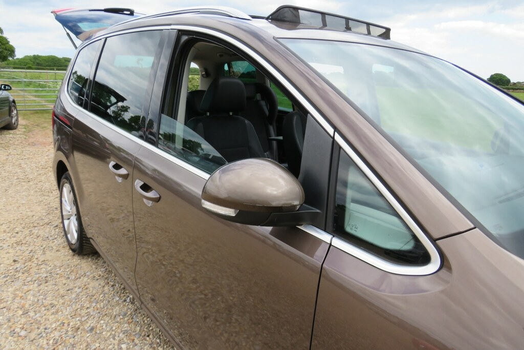 Volkswagen Sharan 2.0 Tdi Cr Bluemotion Tech 170 Sel Brown #5