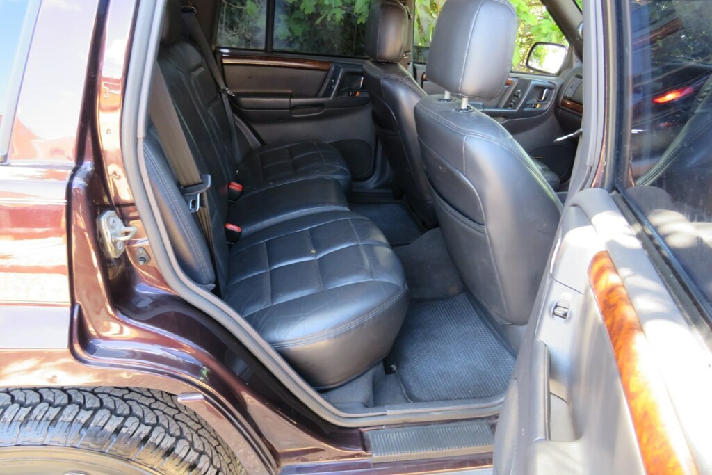 Jeep Grand Cherokee Cherokee Limited Black #9