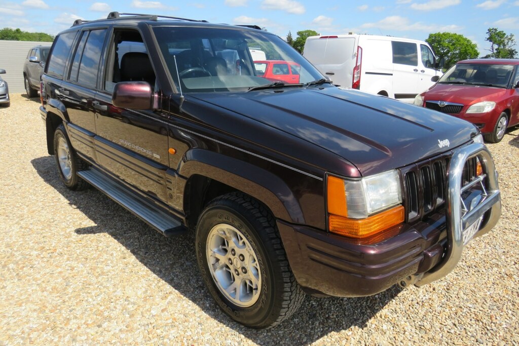 Jeep Grand Cherokee Cherokee Limited Black #32