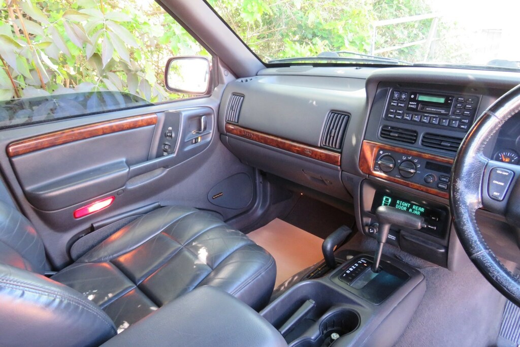 Jeep Grand Cherokee Cherokee Limited Black #7