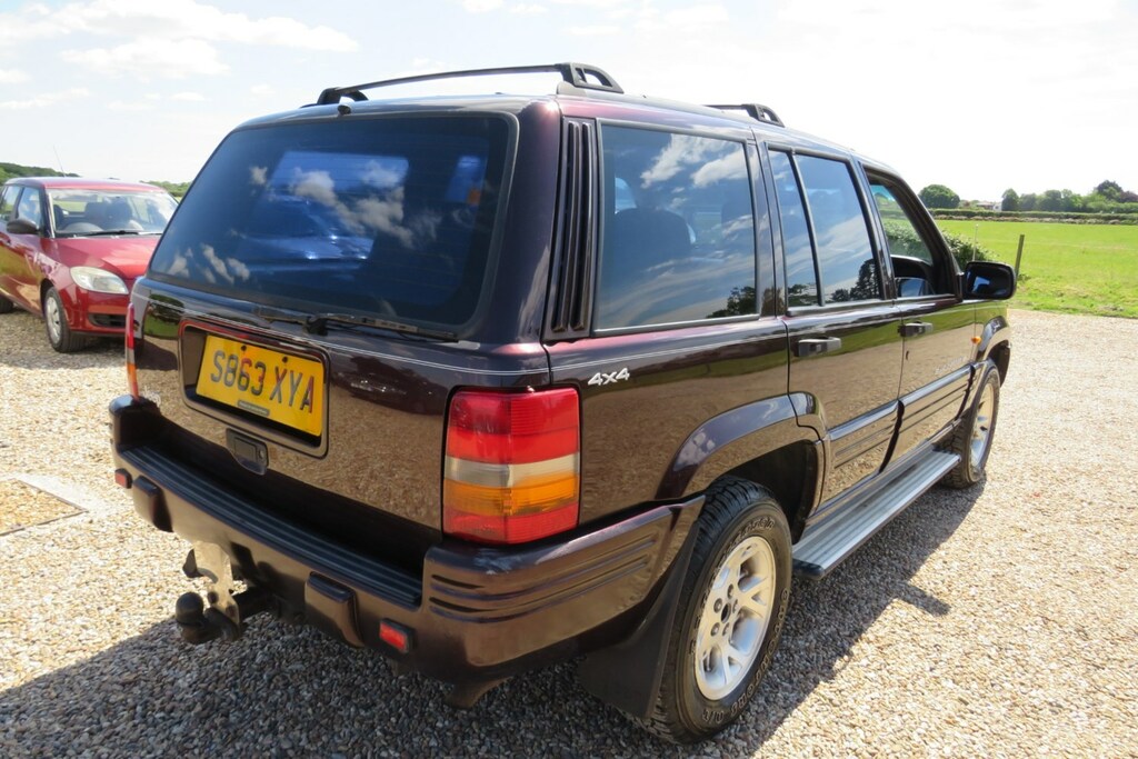 Jeep Grand Cherokee Cherokee Limited Black #39
