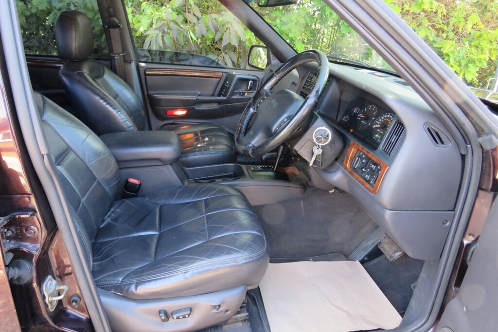 Jeep Grand Cherokee Cherokee Limited Black #4