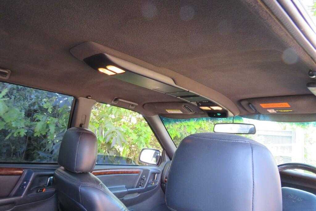 Jeep Grand Cherokee Cherokee Limited Black #21