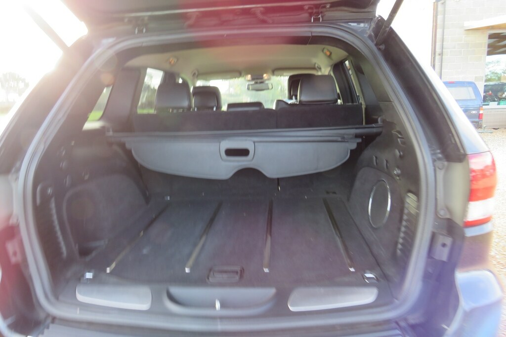 Jeep Grand Cherokee Suv White #29
