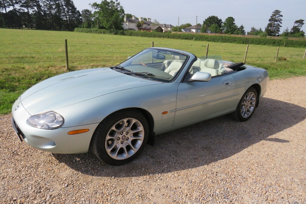 Jaguar XK8 Convertible 4.0 2001 Green #15