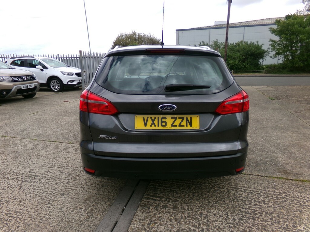 Ford Focus Estate 1.6 Zetec 2016 VX16ZZN Grey #6