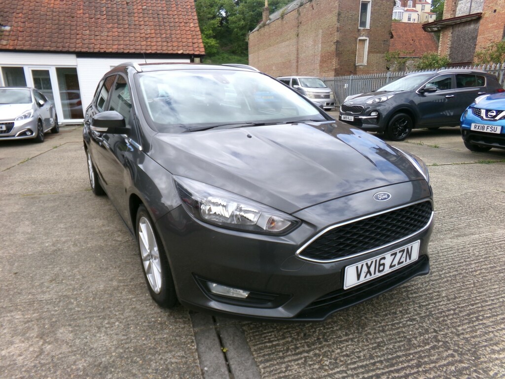 Ford Focus Estate 1.6 Zetec 2016 Grey