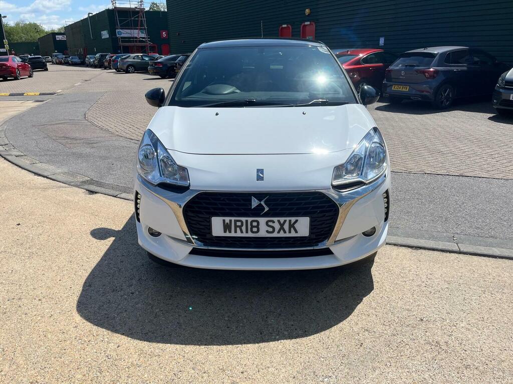 DS DS 3 Hatchback 1.2 Puretech Connected Chic Euro 6 Ss White #2