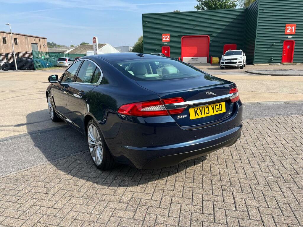 Jaguar XF Saloon 2.2D Portfolio Euro 5 Ss 2013 KV13YGD Blue #4