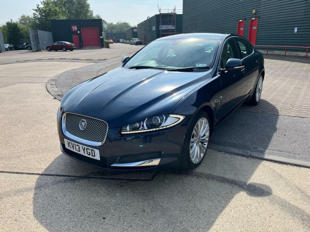 Jaguar XF Saloon 2.2D Portfolio Euro 5 Ss 2013 KV13YGD Blue #3