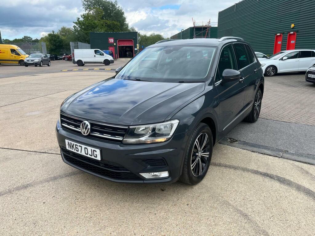 Volkswagen Tiguan Suv 2.0 Tdi Se Navigation Euro 6 Ss 20176 NK67OJG Grey #3